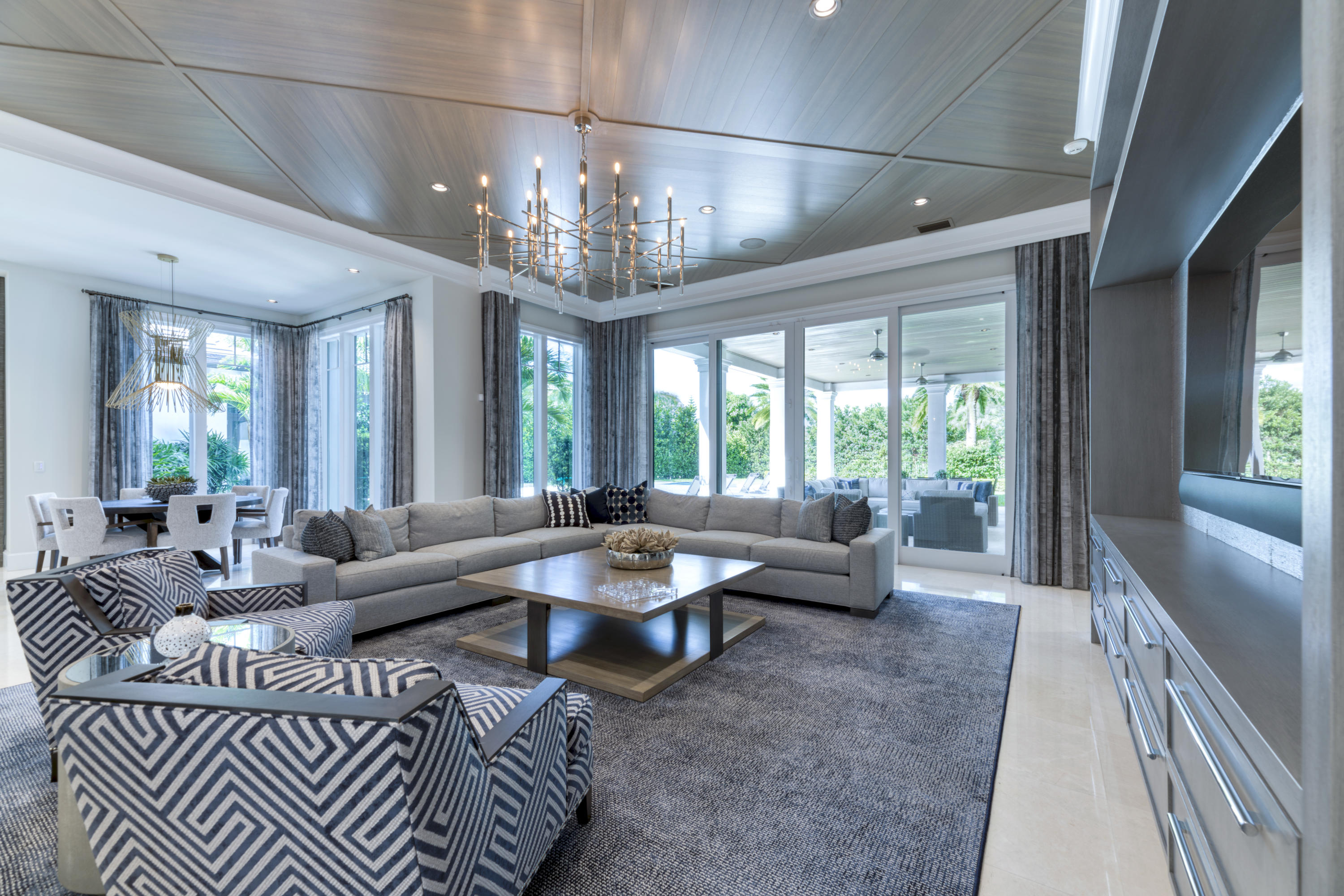 111 Clipper Lane Jupiter, FL 33477 - Photo 18 of 59 Family Room