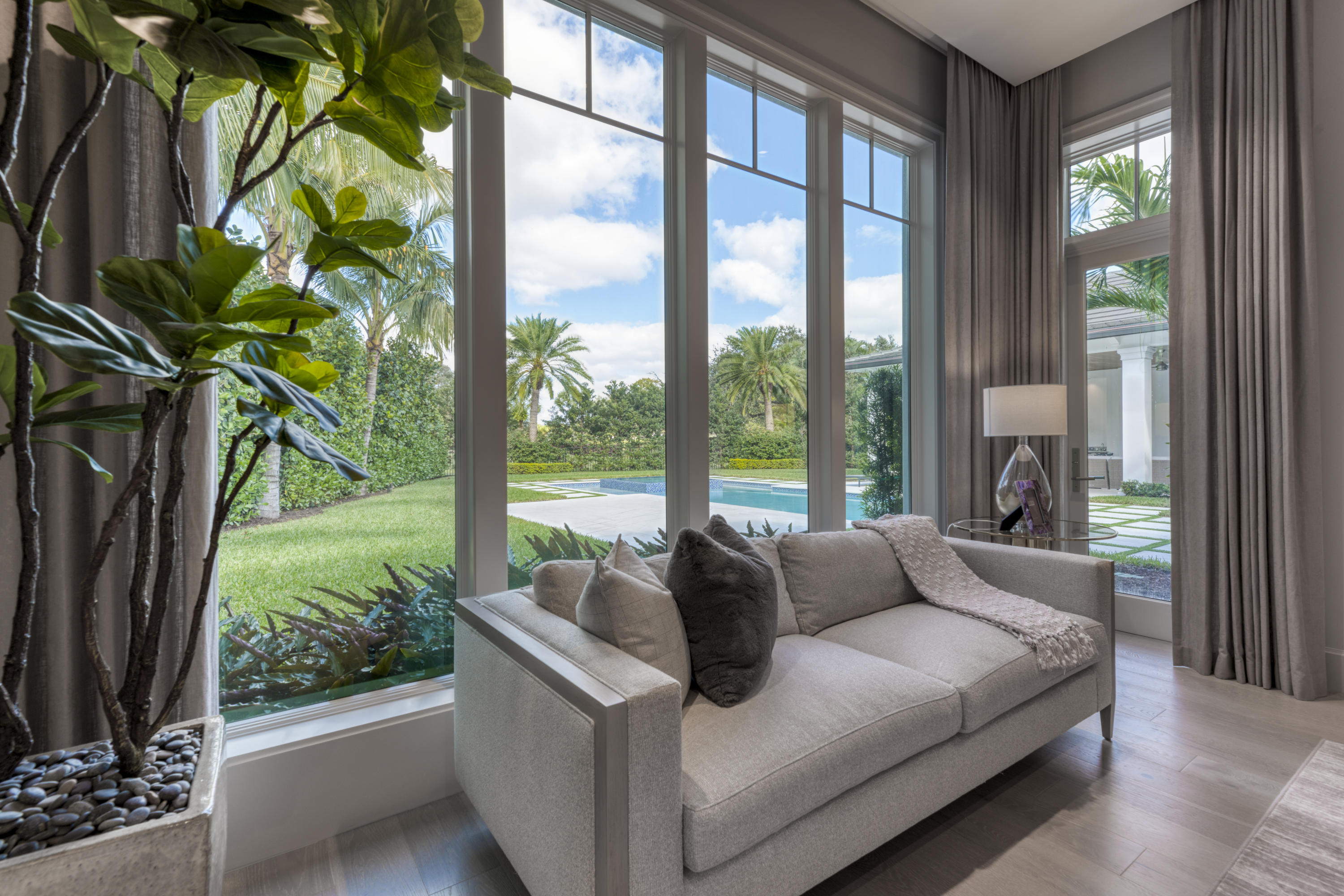 111 Clipper Lane Jupiter, FL 33477 - Photo 34 of 59 Sitting area Master Bedroom