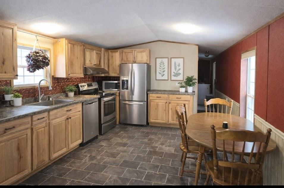 7 Dublin Street Gorham, NH 03581 - Photo 2 of 9