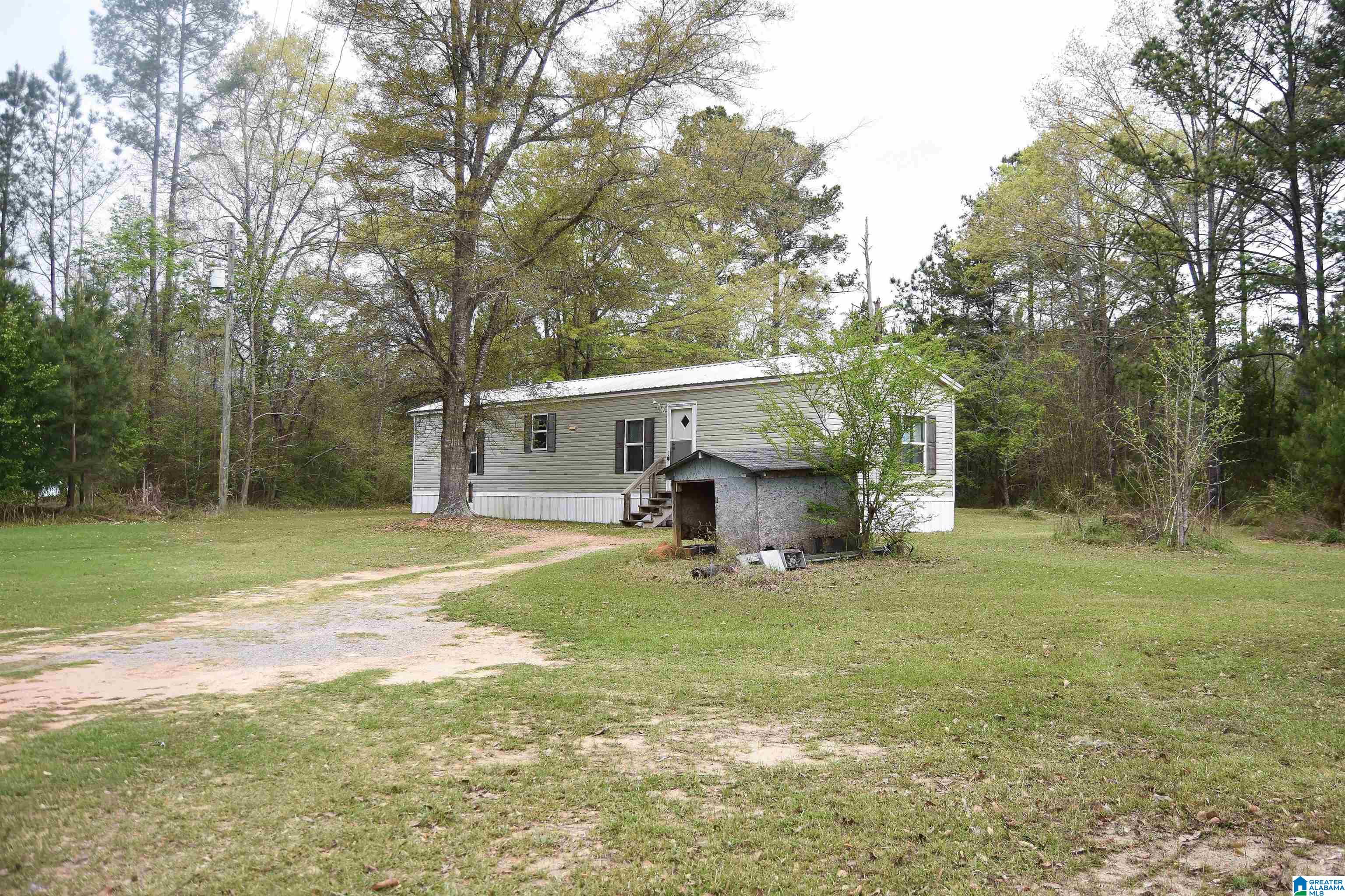 922 Brannen Road Sylacauga, AL 35150 - Photo 2 of 35