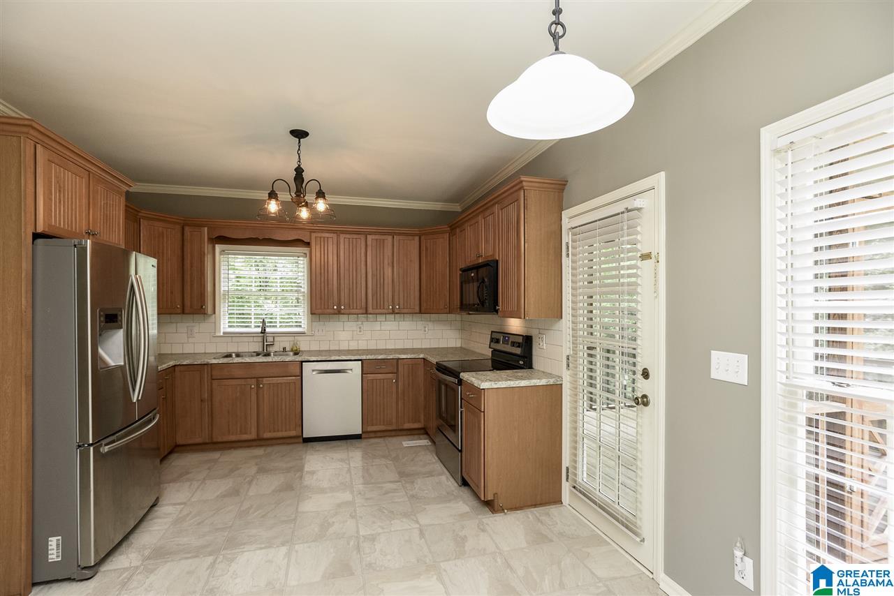 252 Wagon Trail Alabaster, AL 35007 - Photo 14 of 46