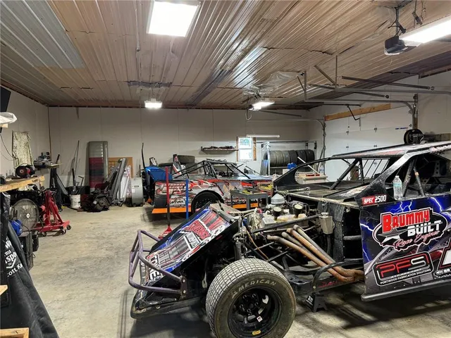 $549,000 | 2869 East 54th Highway, Deerfield, MO 64741