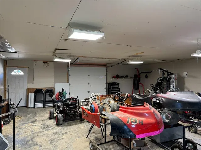 $549,000 | 2869 East 54th Highway, Deerfield, MO 64741