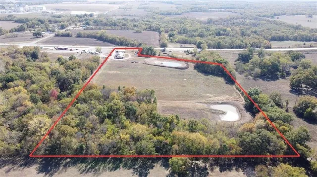 $549,000 | 2869 East 54th Highway, Deerfield, MO 64741