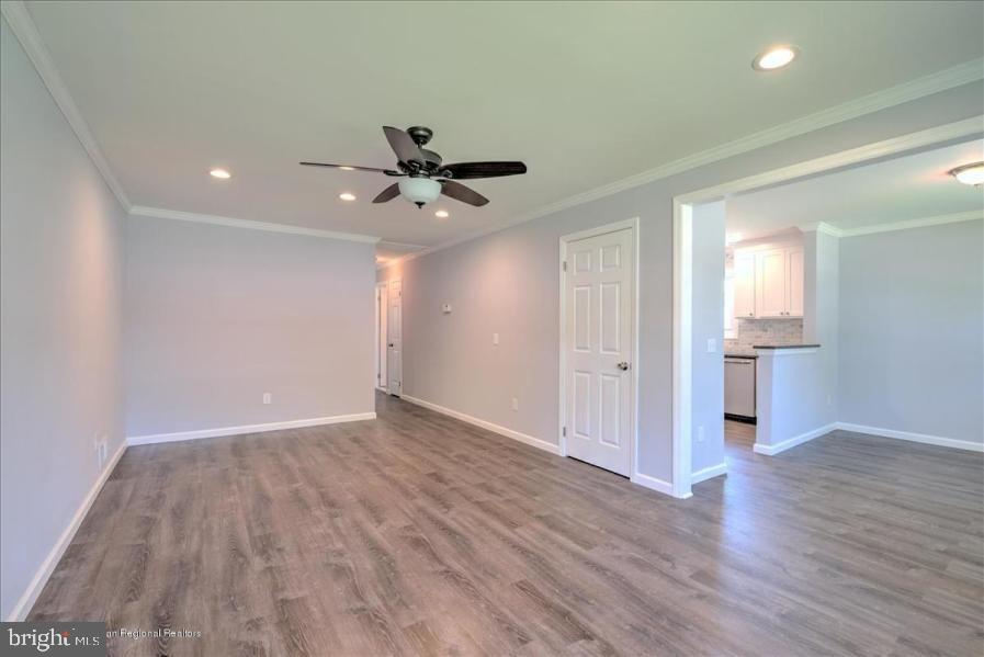 541 Lloyd Road Toms River, NJ 08753 - Photo 4 of 22 Gallery Image 4
