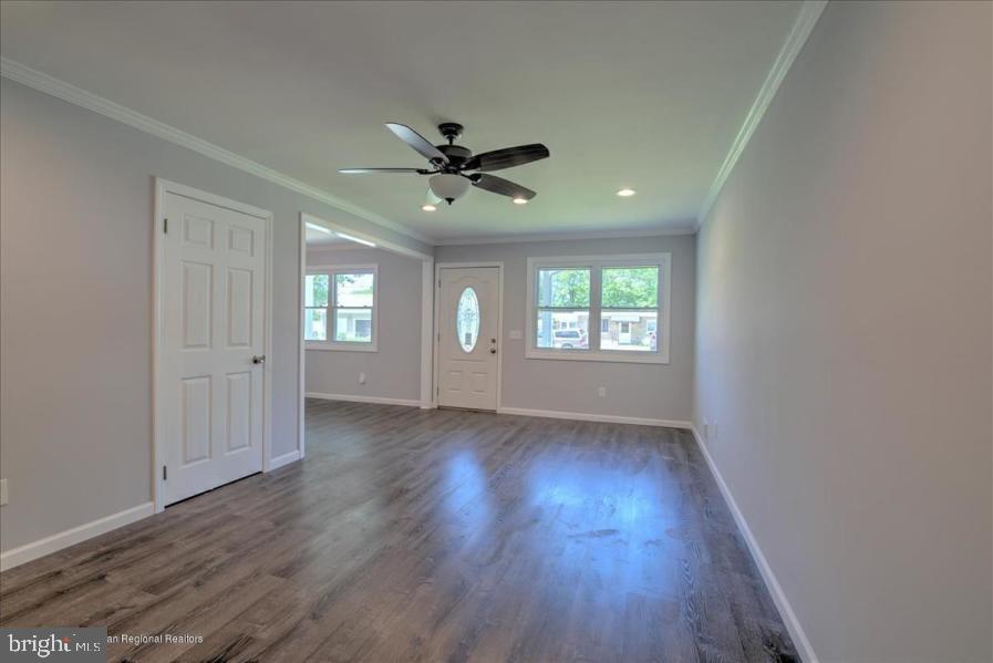 541 Lloyd Road Toms River, NJ 08753 - Photo 5 of 22 Gallery Image 5