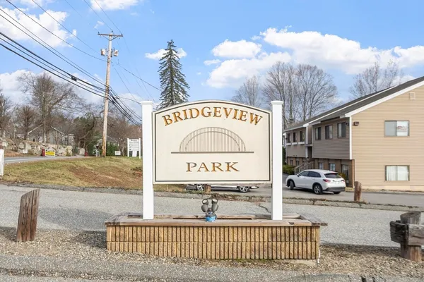 $289,900 | 4 Bridgeview Circle, Unit 36, Tyngsborough, MA 01879