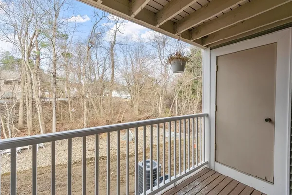 $289,900 | 4 Bridgeview Circle, Unit 36, Tyngsborough, MA 01879