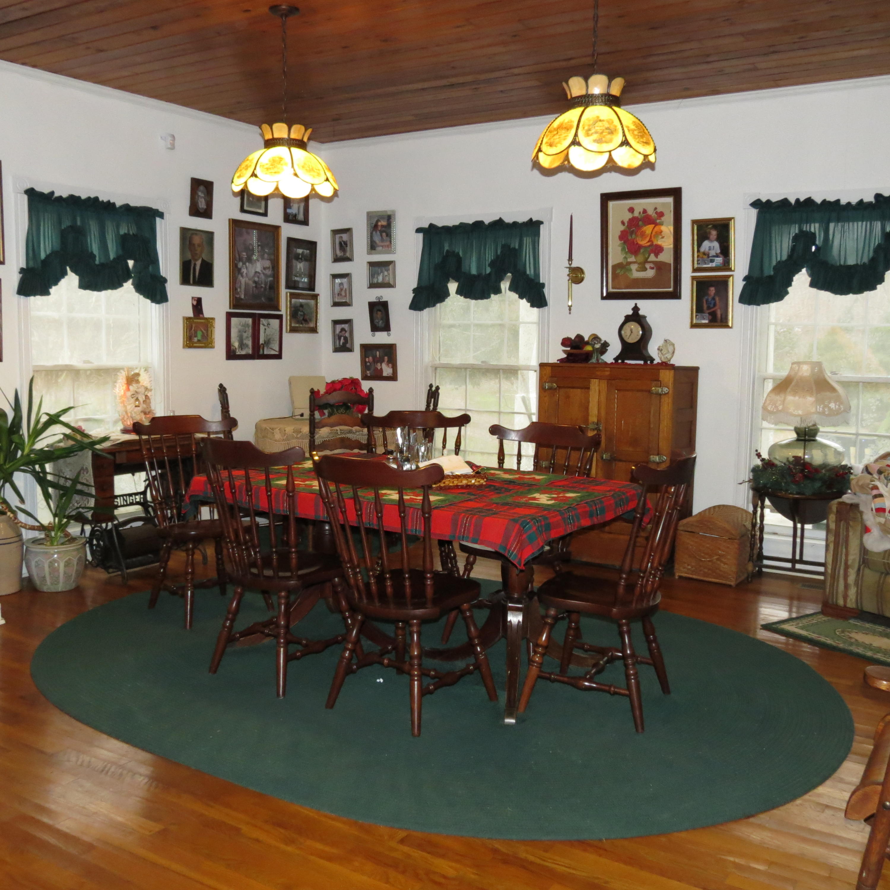 382 Cedar Ridge Road Coalfield, TN 37840 - Photo 6 of 21 IMG_0029