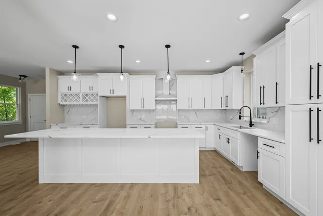 $639,000 | 23612 North Field Road, Lake Zurich, IL 60047