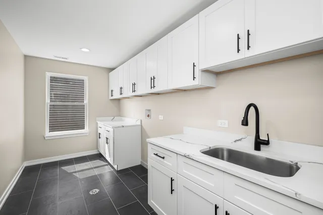 $639,000 | 23612 North Field Road, Lake Zurich, IL 60047