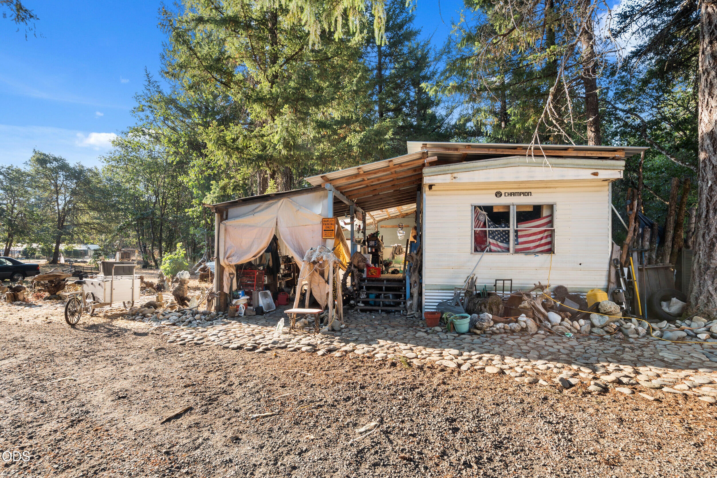 3580 Rockydale Road Cave Junction, OR 97523 - Photo 17 of 39 Gallery Image 17
