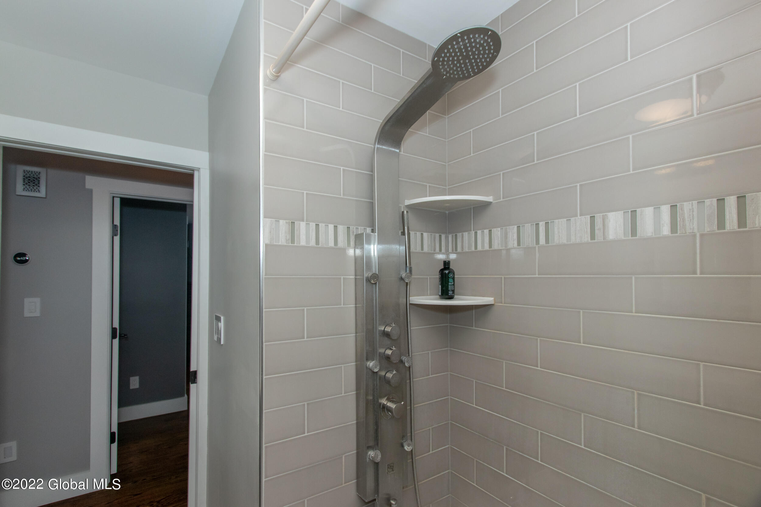 1925 Clement Road Rotterdam, NY 12303 - Photo 29 of 41 1925ClementRd-32