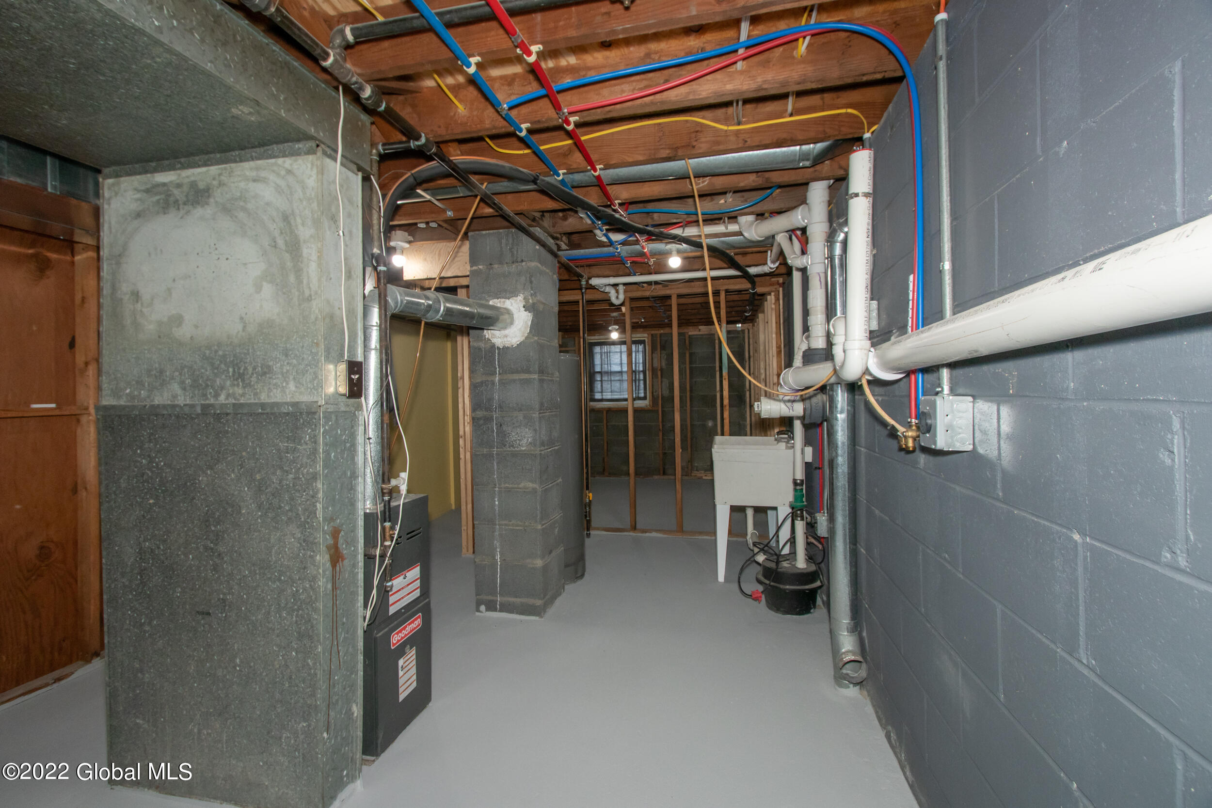 1925 Clement Road Rotterdam, NY 12303 - Photo 34 of 41 1925ClementRd-38