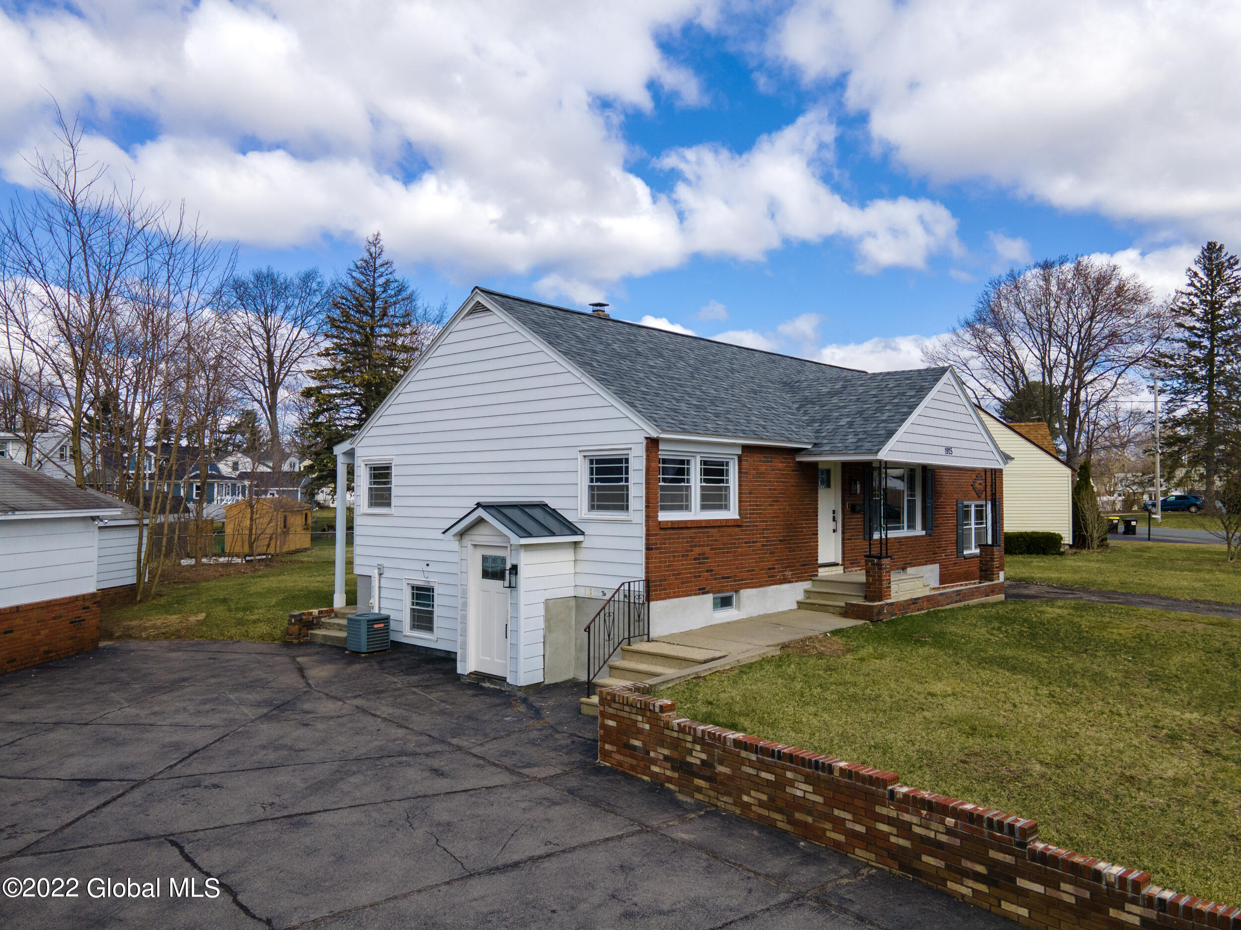 1925 Clement Road Rotterdam, NY 12303 - Photo 36 of 41 1925ClementRd-40