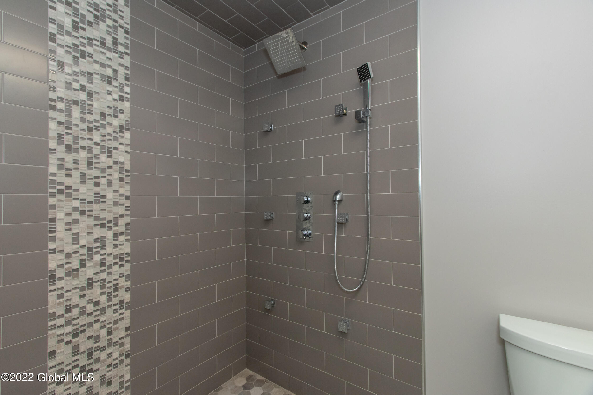 1925 Clement Road Rotterdam, NY 12303 - Photo 8 of 41 1925ClementRd-10