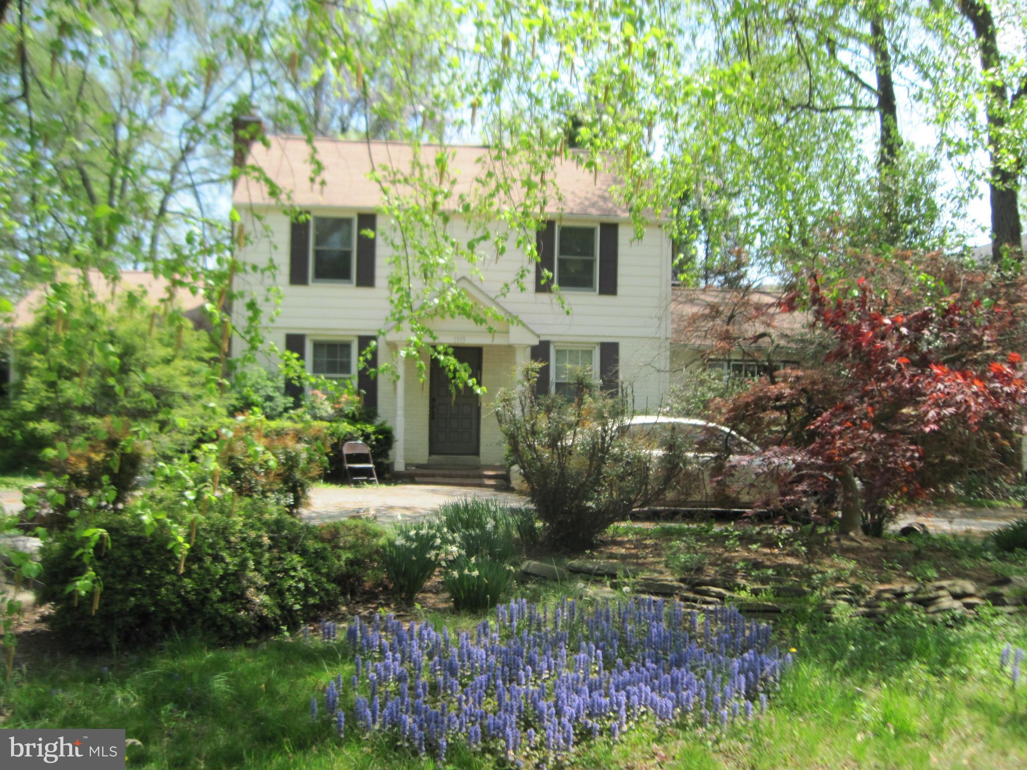 1919 Byrd Road Vienna, VA 22182 - Photo 1 of 1 Exterior (Front)