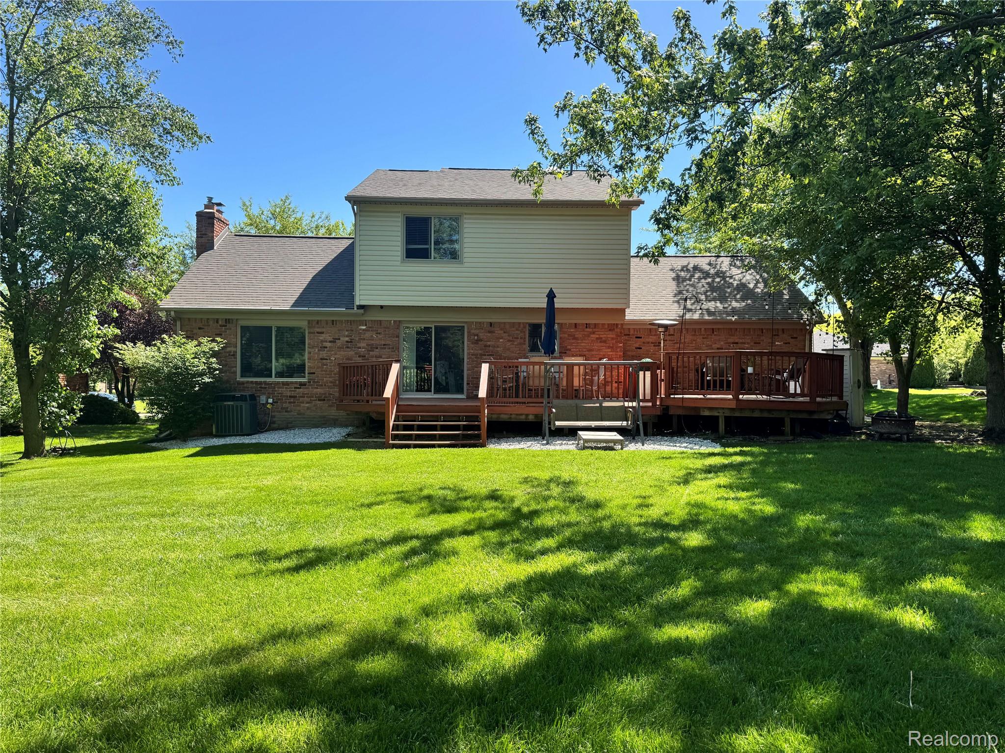 2310 Norton Road Rochester, MI 48307 - Photo 37 of 45 3 Exterior Back.jpeg