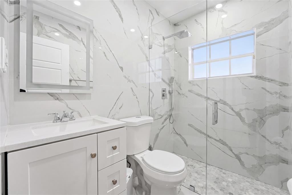 465 East 38th Street Hialeah, FL 33013 - Photo 16 of 40