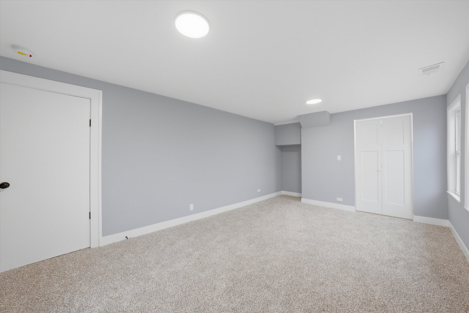 3743 West 83rd Street Chicago, IL 60652 - Photo 31 of 51 a view of an empty room