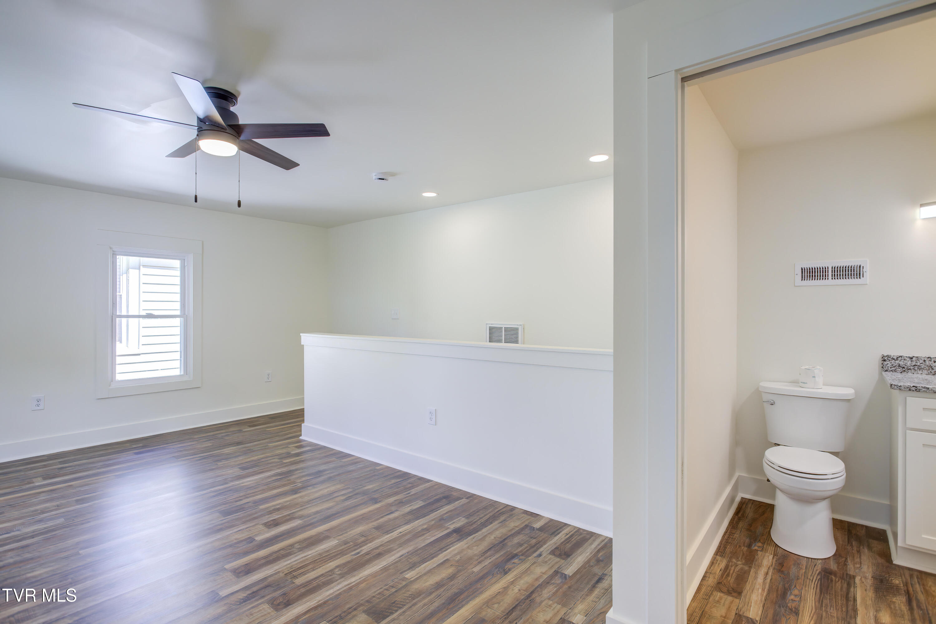 408 Levelin Street Erwin, TN 37650 - Photo 22 of 35 408 Levelin (22)