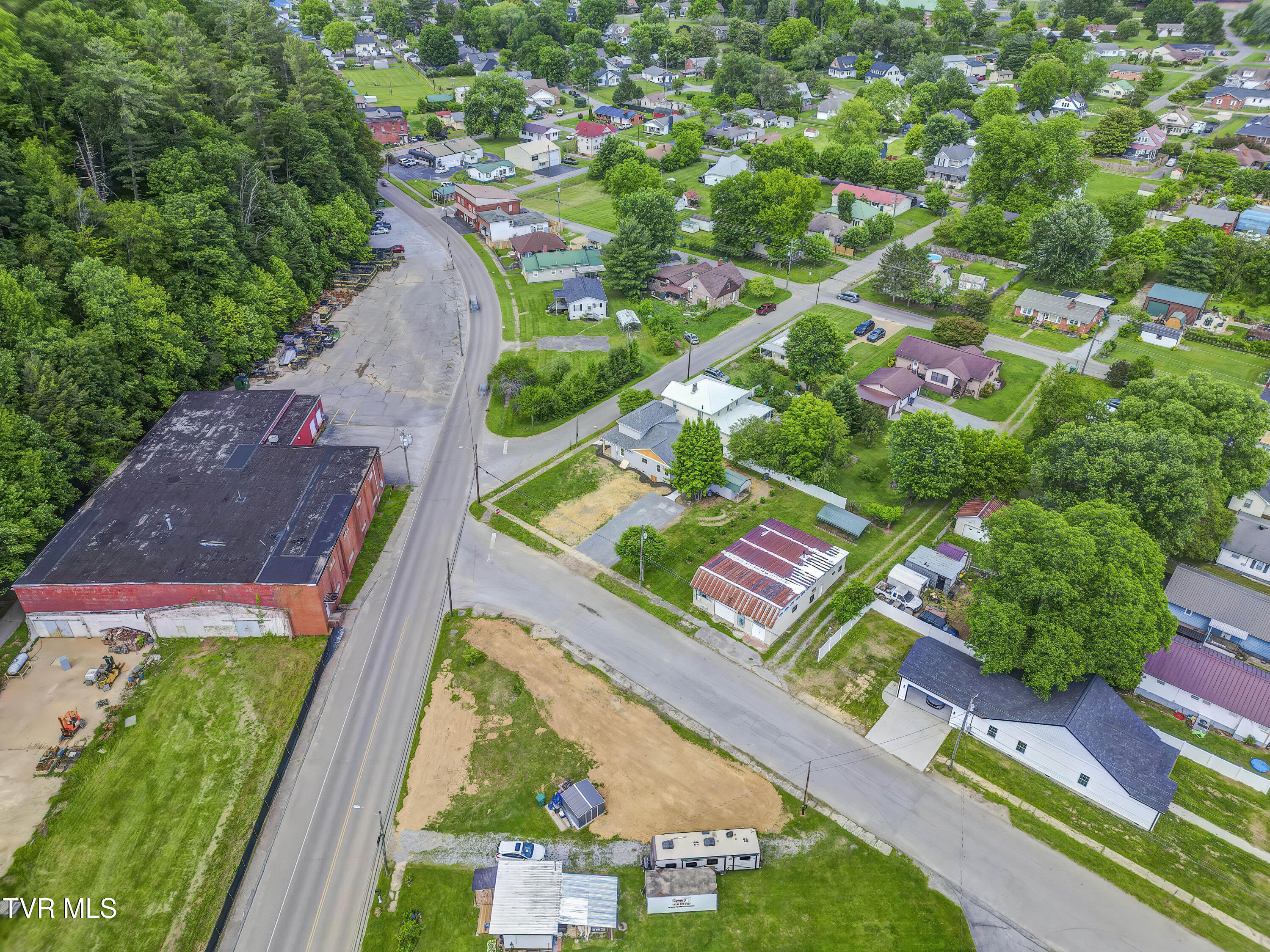 408 Levelin Street Erwin, TN 37650 - Photo 34 of 35 408 Levelin (34)
