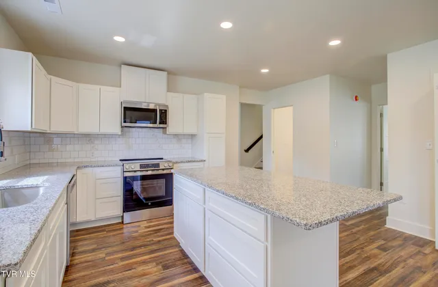 $279,000 | 408 Levelin Street, Erwin, TN 37650