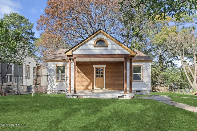 $215,000 | 414 Downing Street, Jackson, MS 39216