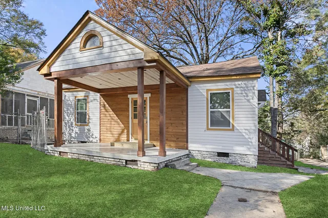$215,000 | 414 Downing Street, Jackson, MS 39216