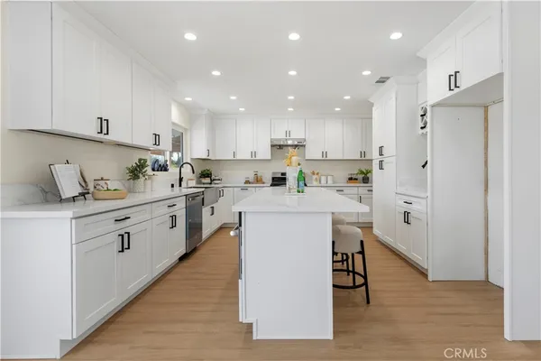 $998,000 | 645 Lancer Lane, Corona, CA 92879
