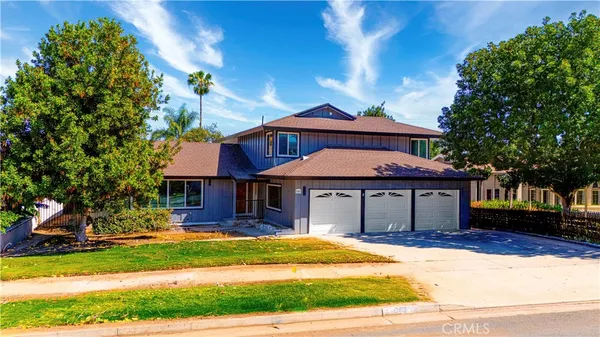 $998,000 | 645 Lancer Lane, Corona, CA 92879