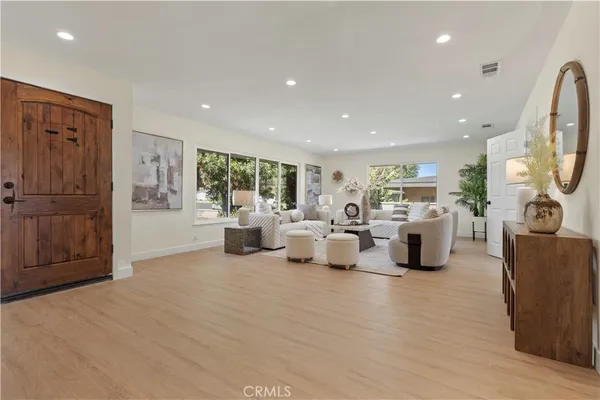 $998,000 | 645 Lancer Lane, Corona, CA 92879