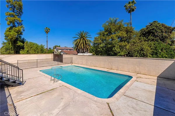 $998,000 | 645 Lancer Lane, Corona, CA 92879