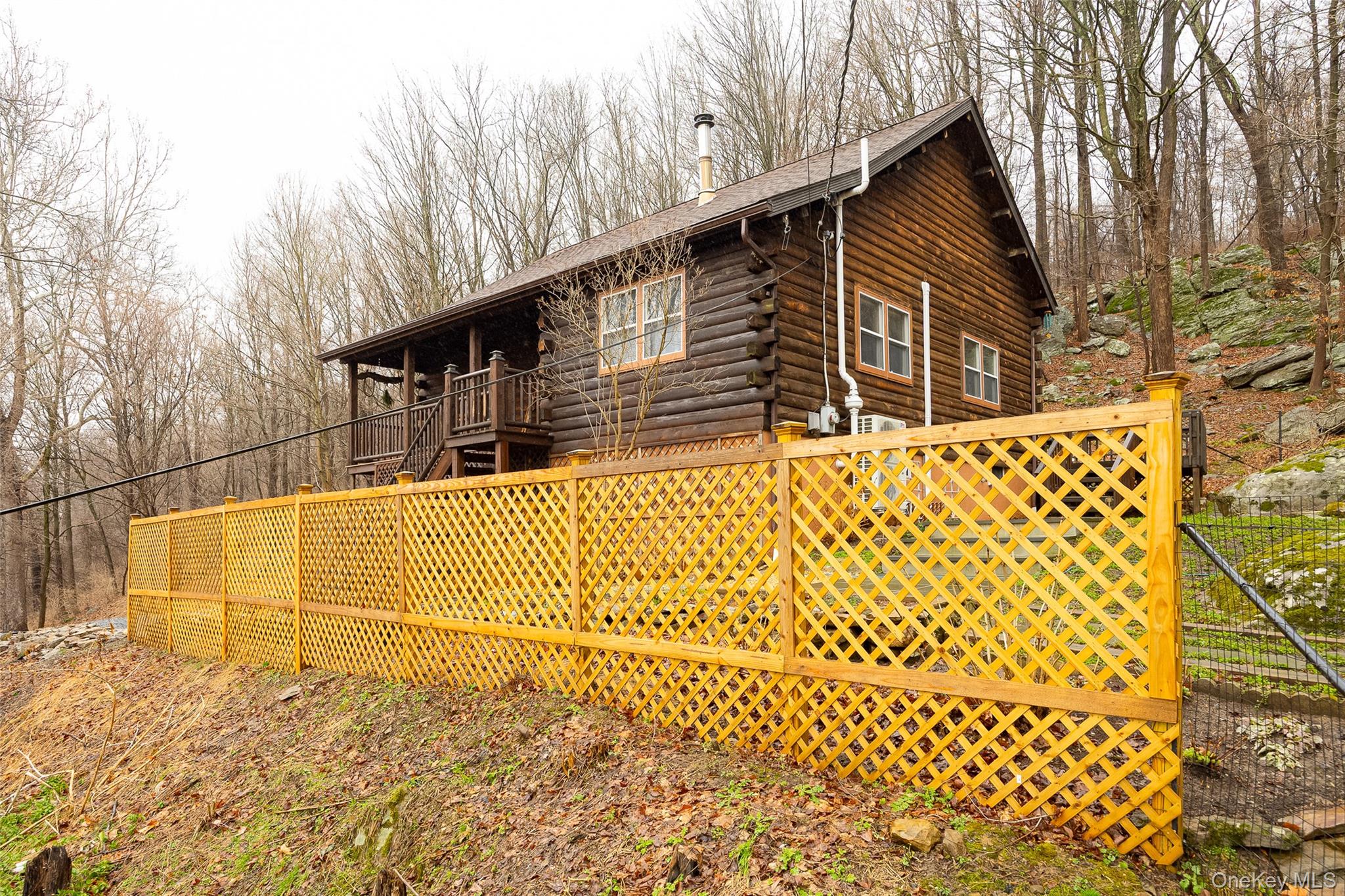 79 East Hook Cross Road Hopewell Junction, NY 12533 - Photo 4 of 32