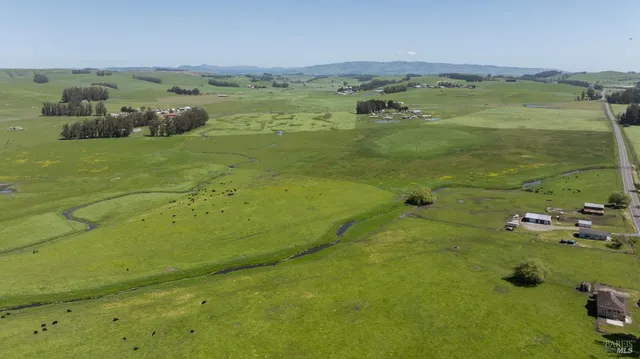 $2,599,000 | 530 Tomales Road, Petaluma, CA 94952