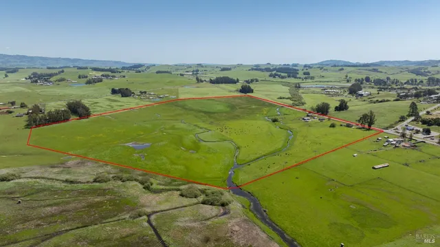 $2,599,000 | 530 Tomales Road, Petaluma, CA 94952
