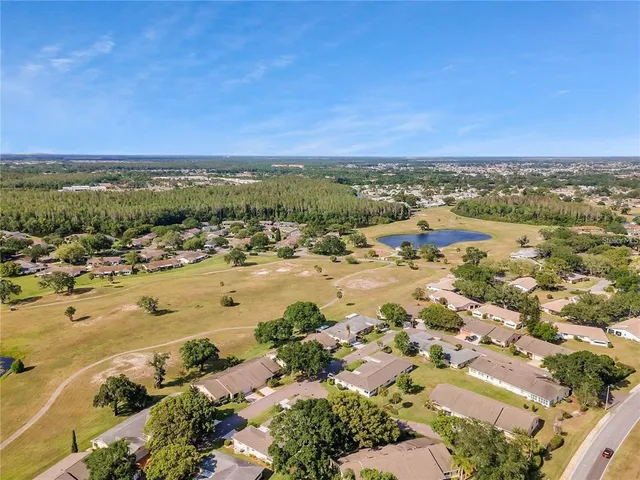 $120,000 | 201 Bedford Trail, Unit F121, Sun City Center, FL 33573