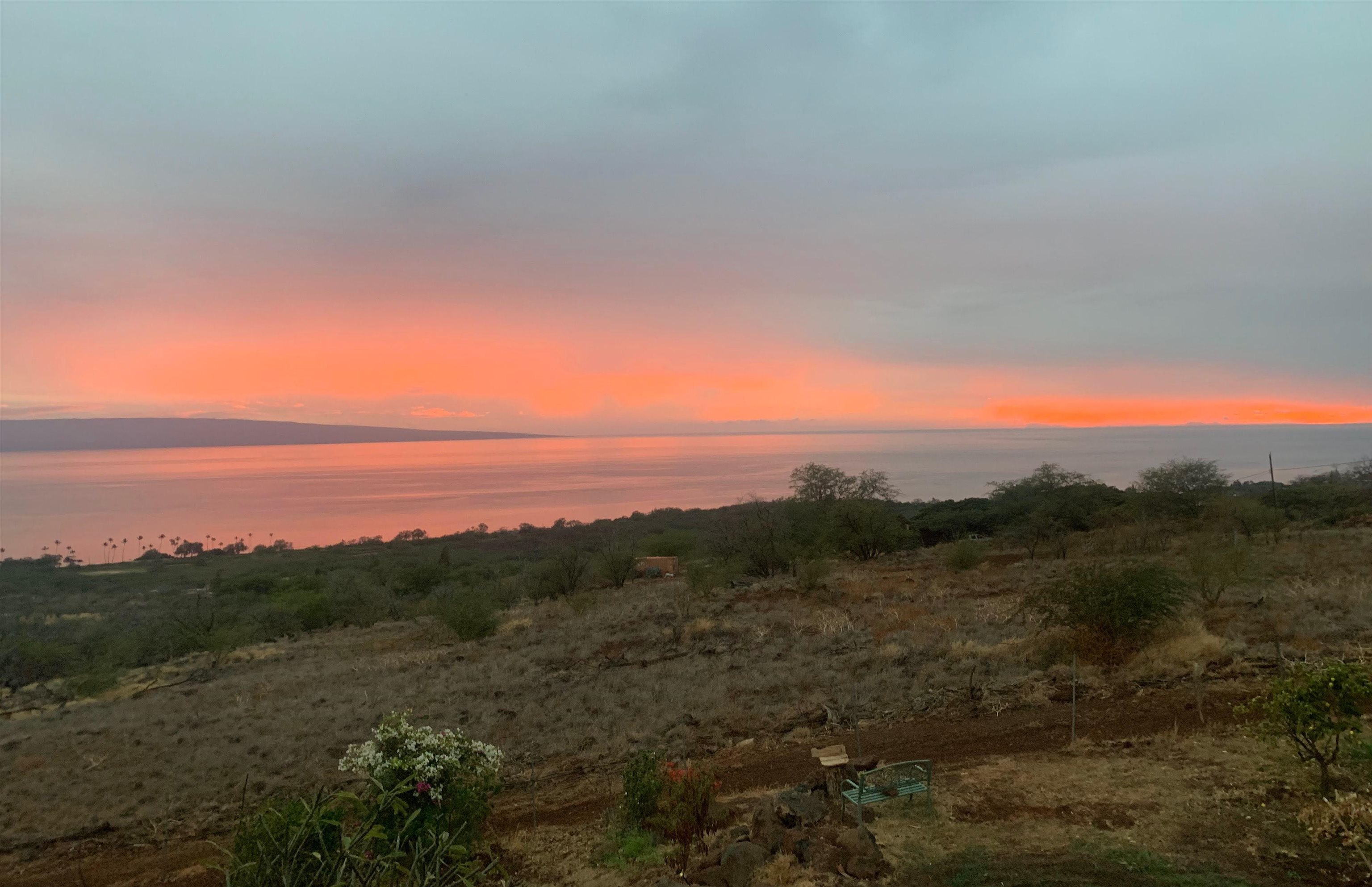 Uluanui Road, Unit 126 Kaunakakai, HI 96748 - Photo 19 of 20 a view of a city with mountains in the background