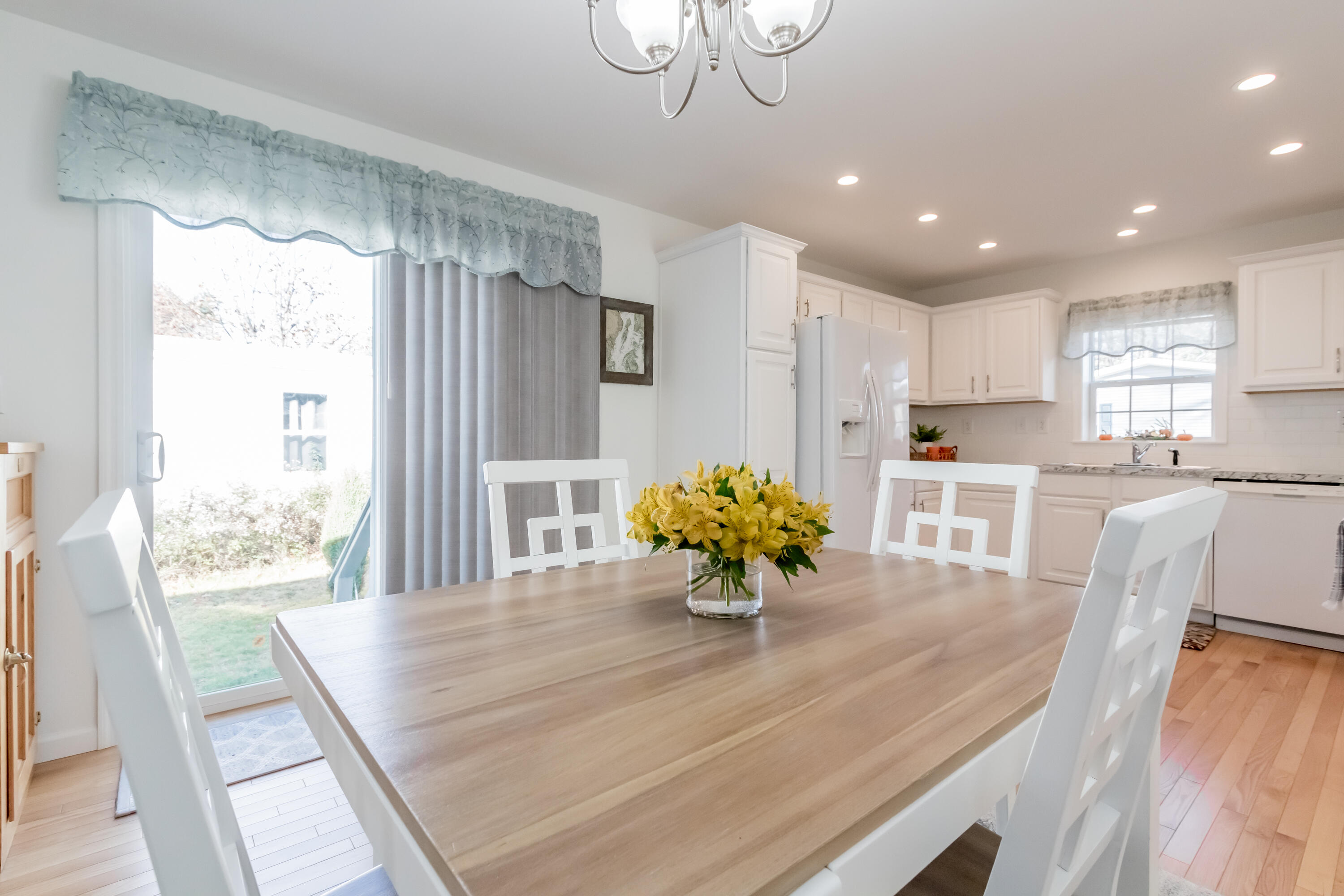 86 Ritzcraft Street Scarborough, ME 04074 - Photo 9 of 28 20231108SL-71033