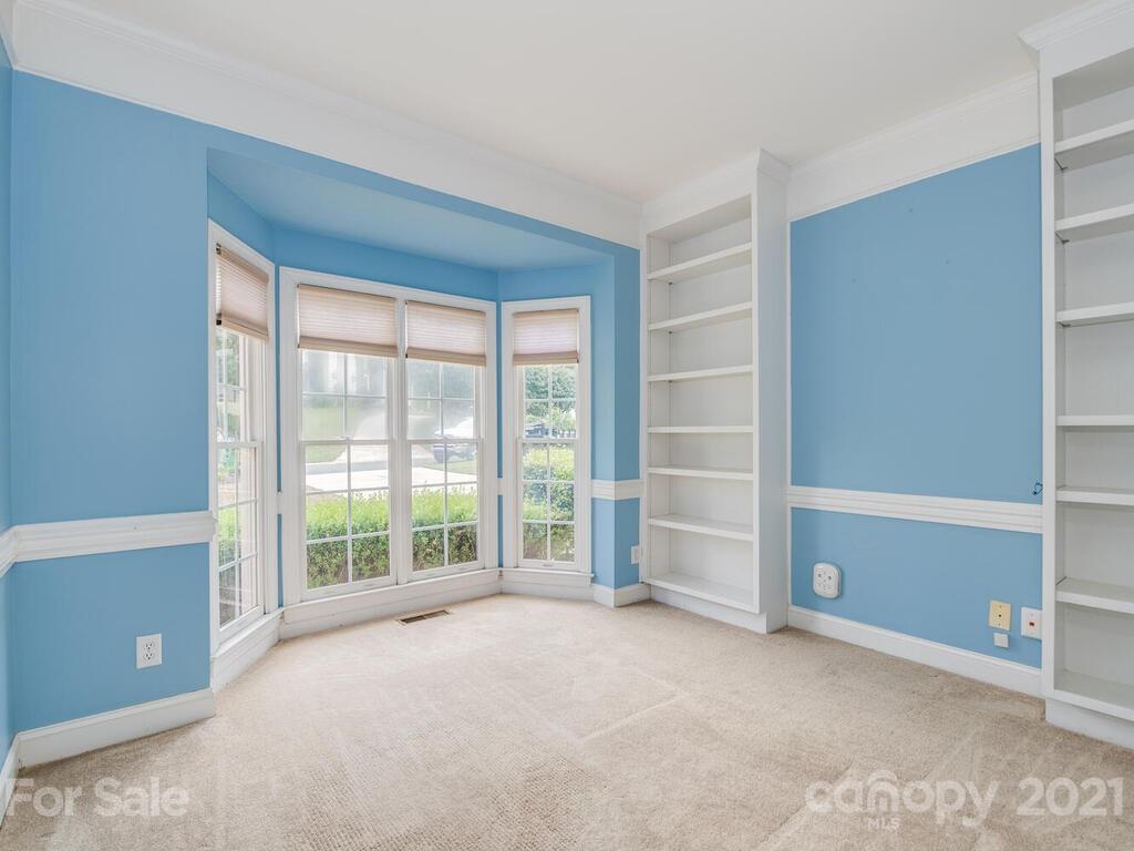 5530 Piper Glen Drive Charlotte, NC 28277 - Photo 17 of 35 a view of an empty room with a window