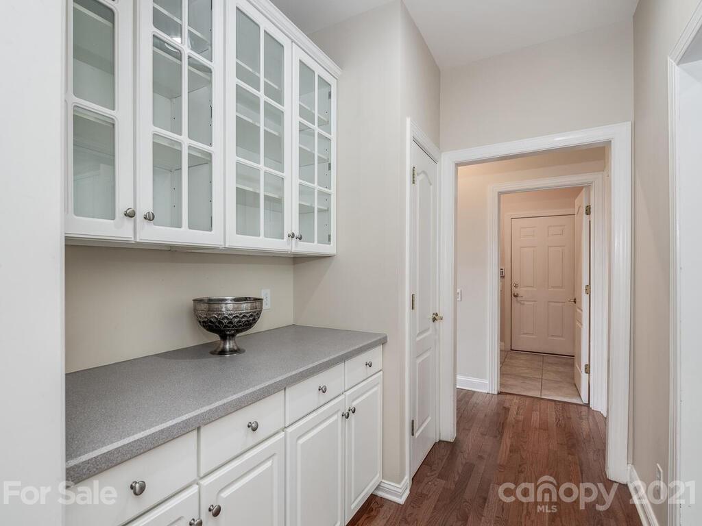 5530 Piper Glen Drive Charlotte, NC 28277 - Photo 8 of 35