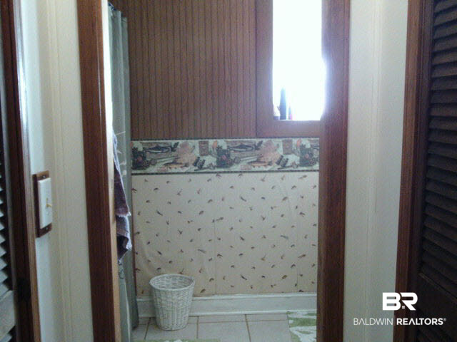 33785 Lost River Road Seminole, AL 36574 - Photo 25 of 29 Full Bath Entry