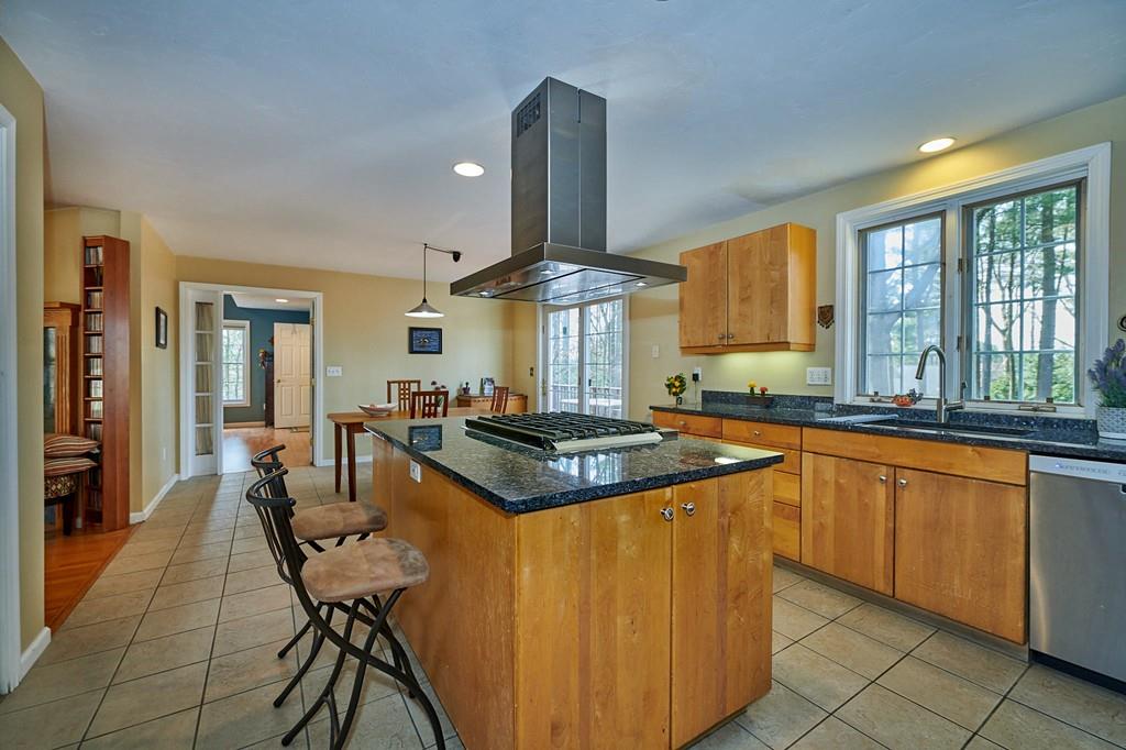 12 Tanglewood Road Amherst, MA 01002 - Photo 11 of 42 Gallery Image 11