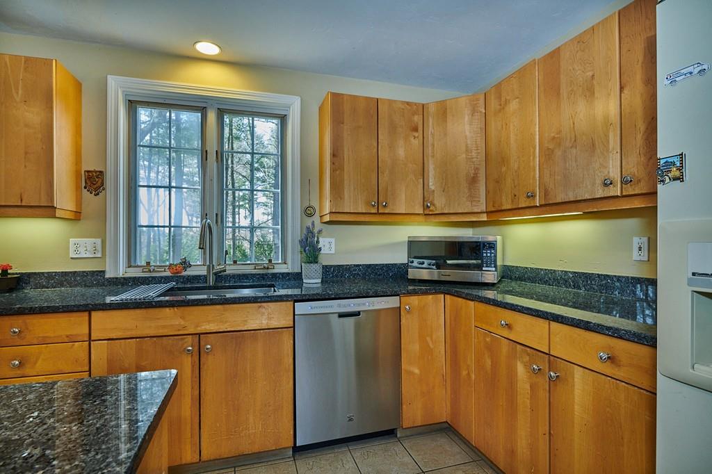 12 Tanglewood Road Amherst, MA 01002 - Photo 12 of 42 Gallery Image 12