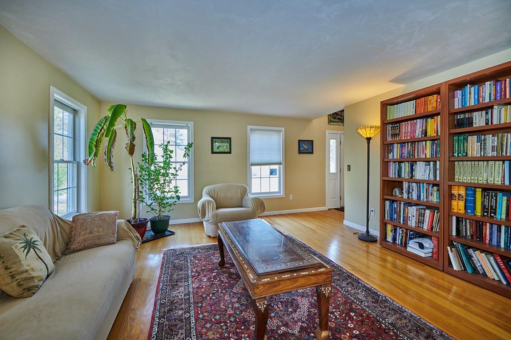 12 Tanglewood Road Amherst, MA 01002 - Photo 8 of 42 Gallery Image 8