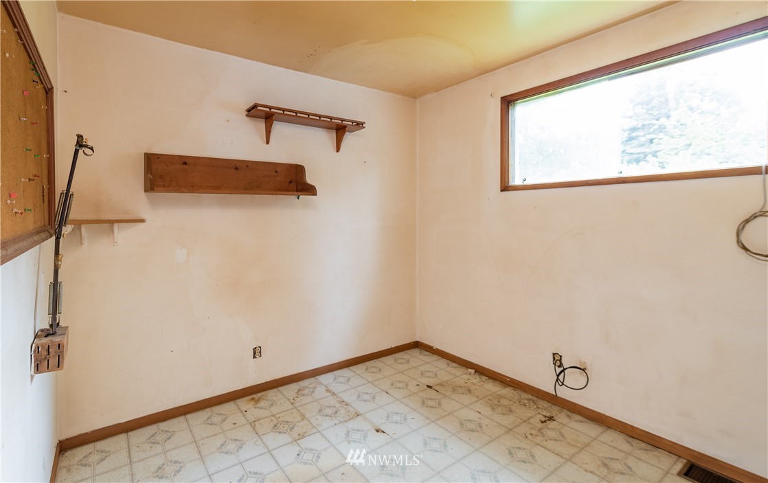 2243 East Pole Road Everson, WA 98247 - Photo 14 of 35 Gallery Image 14