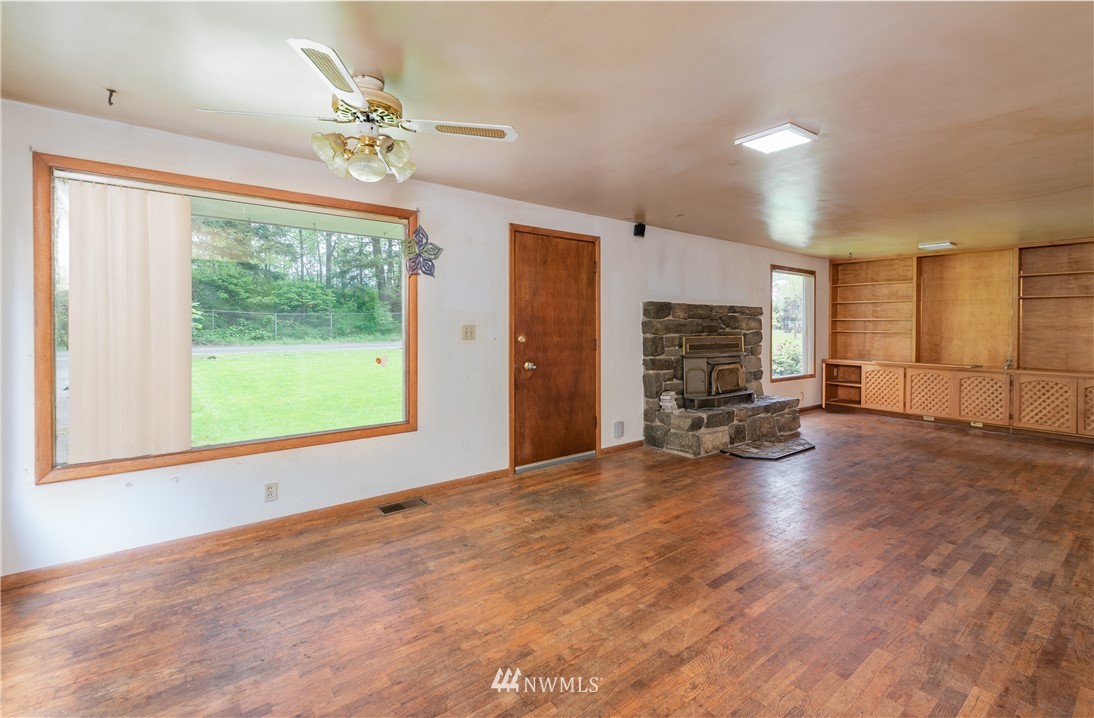 2243 East Pole Road Everson, WA 98247 - Photo 8 of 35 Gallery Image 8