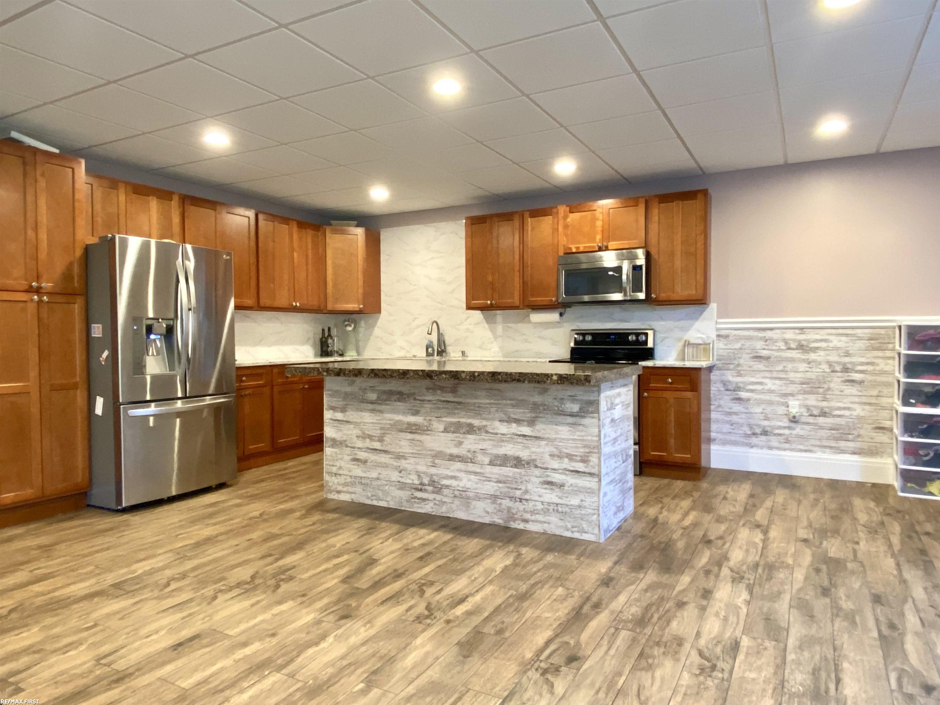 850 South Boulevard Rochester, MI 48307 - Photo 43 of 51