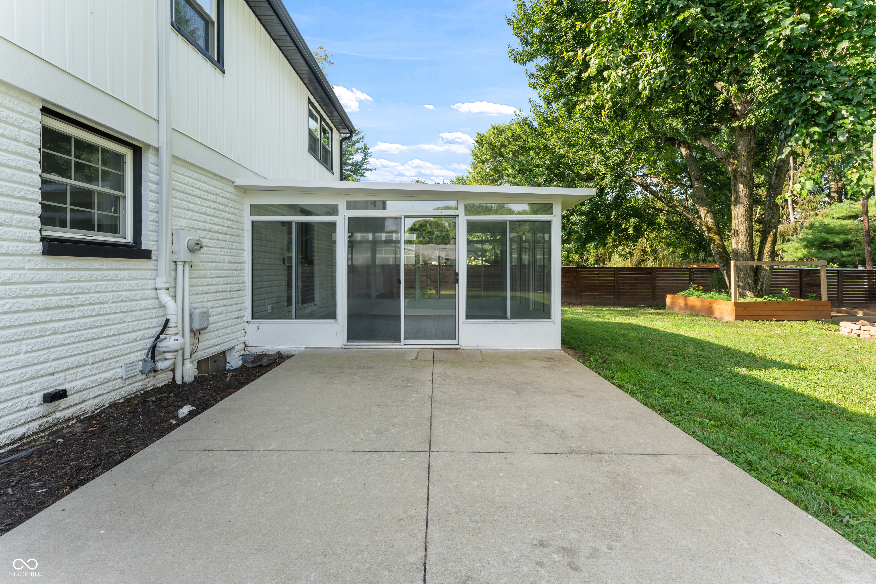 4382 River Road Columbus, IN 47203 - Photo 12 of 61