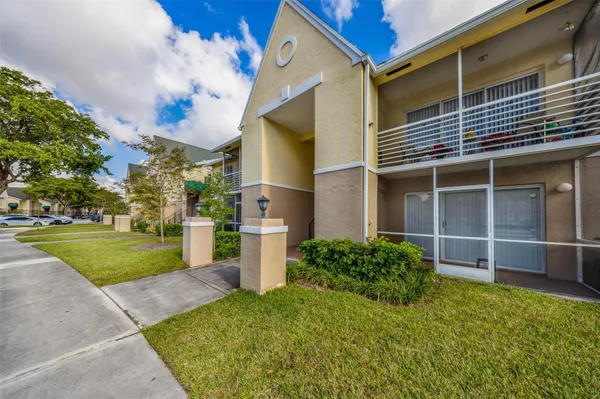 $1,700 | 2809 North Course Drive, Unit 205, Pompano Beach, FL 33069